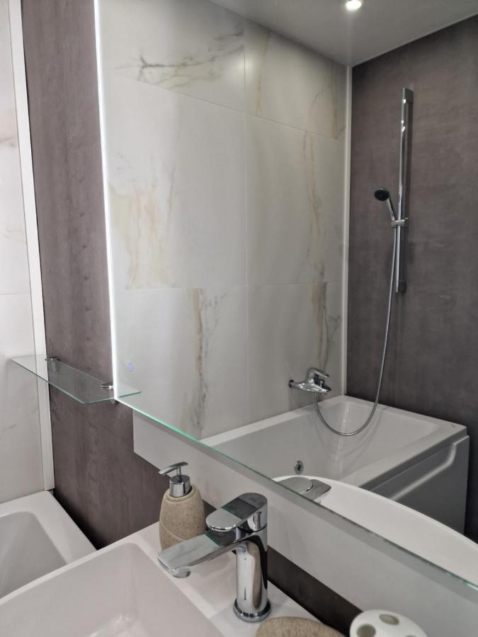 Marsselis Luxe Port Apartment Varna Dış mekan fotoğraf