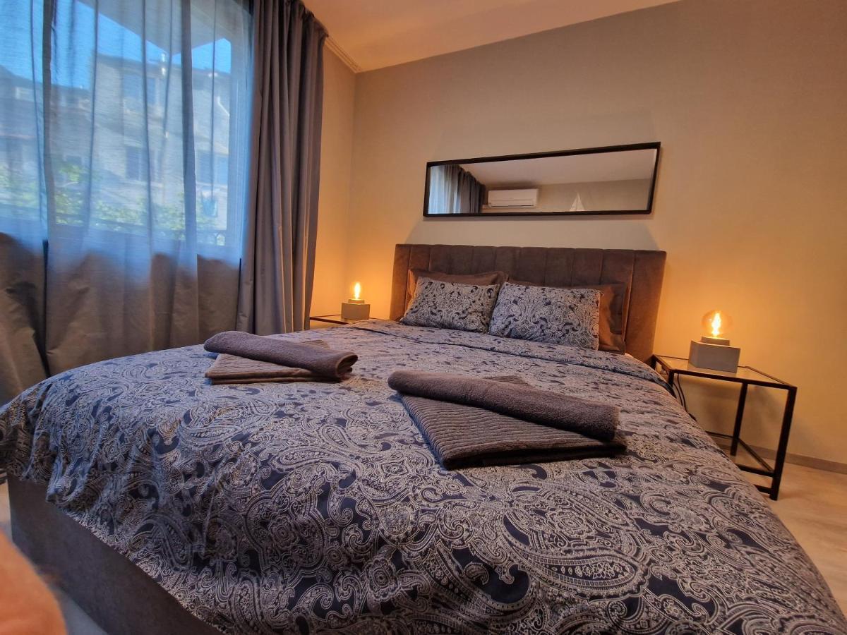 Marsselis Luxe Port Apartment Varna Dış mekan fotoğraf