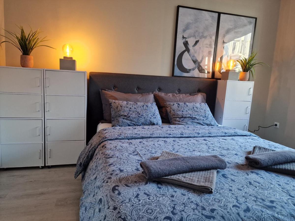 Marsselis Luxe Port Apartment Varna Dış mekan fotoğraf