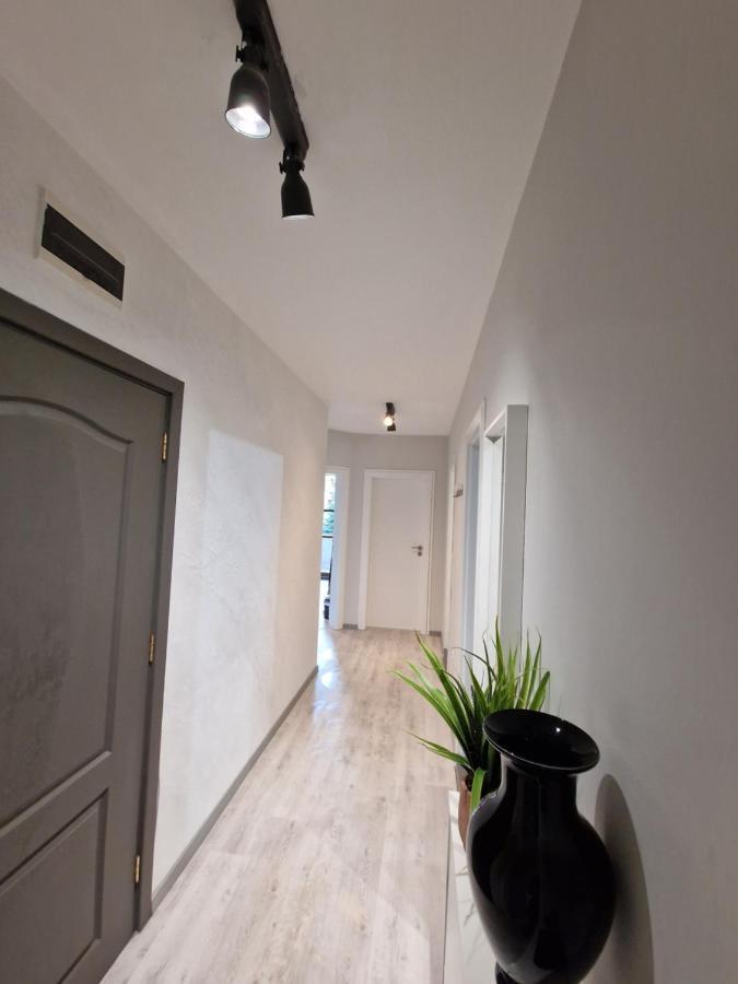 Marsselis Luxe Port Apartment Varna Dış mekan fotoğraf