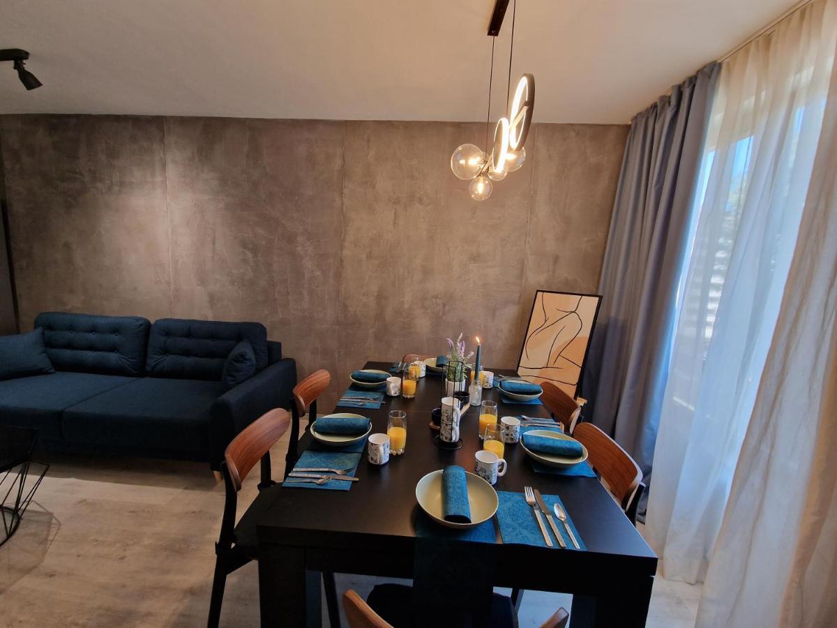 Marsselis Luxe Port Apartment Varna Dış mekan fotoğraf