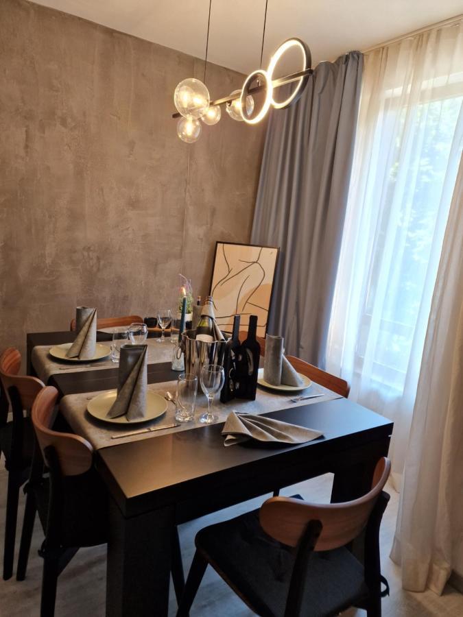 Marsselis Luxe Port Apartment Varna Dış mekan fotoğraf