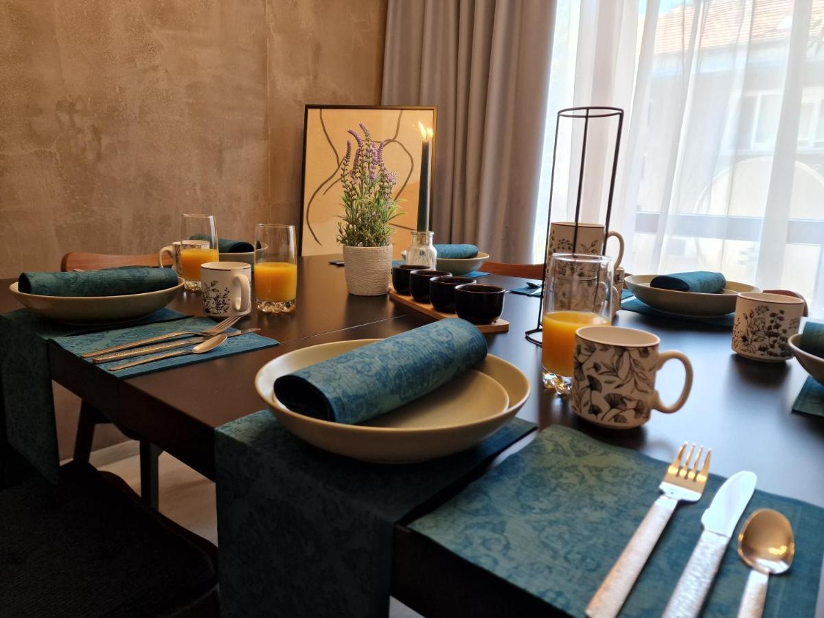 Marsselis Luxe Port Apartment Varna Dış mekan fotoğraf